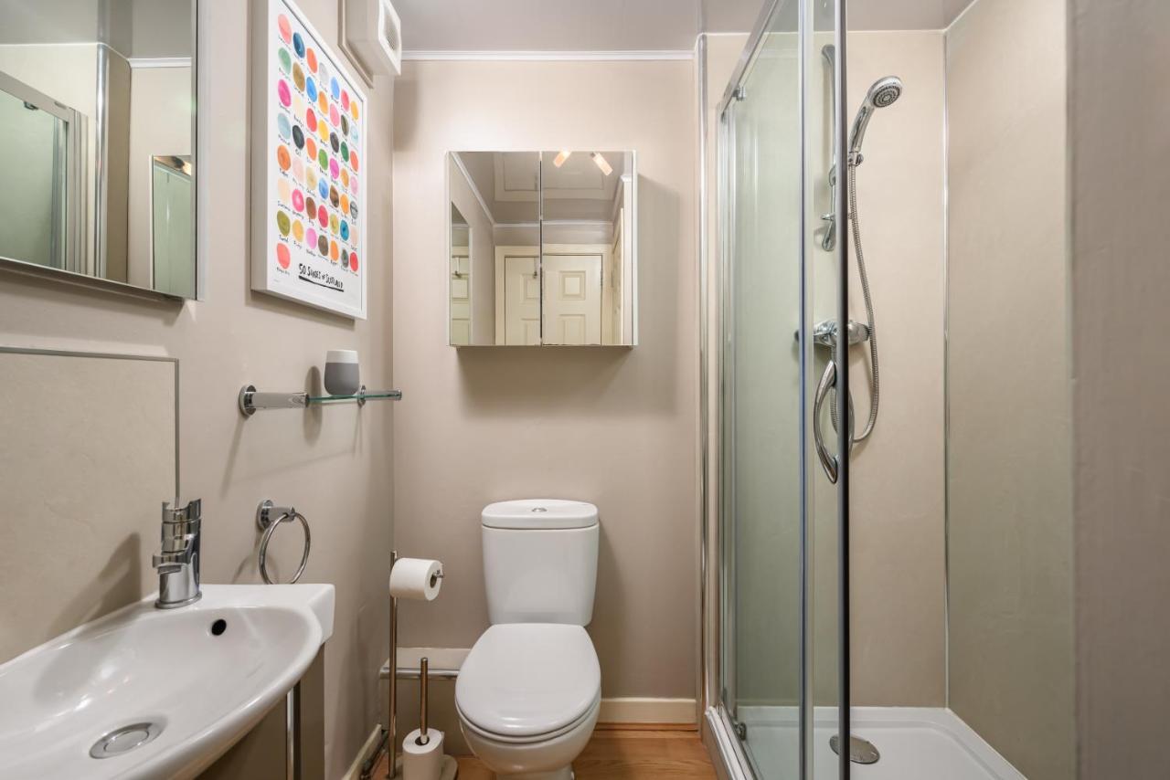 Castle View Hideaway Apartment Edinburgh Bagian luar foto