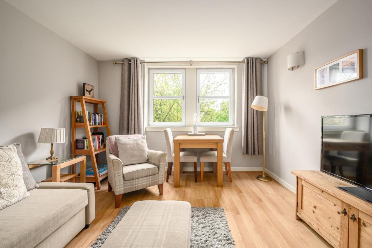 Castle View Hideaway Apartment Edinburgh Bagian luar foto