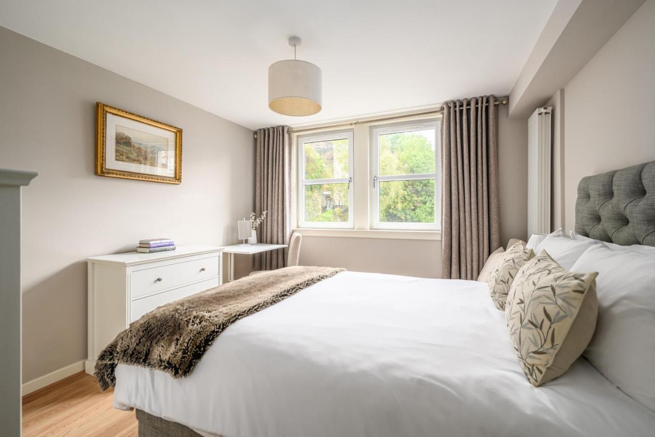 Castle View Hideaway Apartment Edinburgh Bagian luar foto